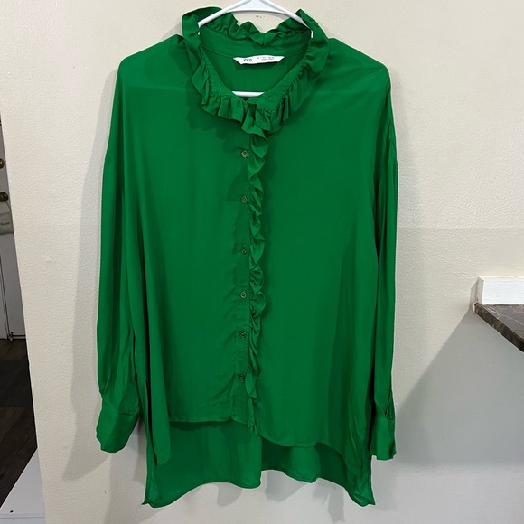 Zara ruffle trim button down oversized shirt green - Picture 2 of 12